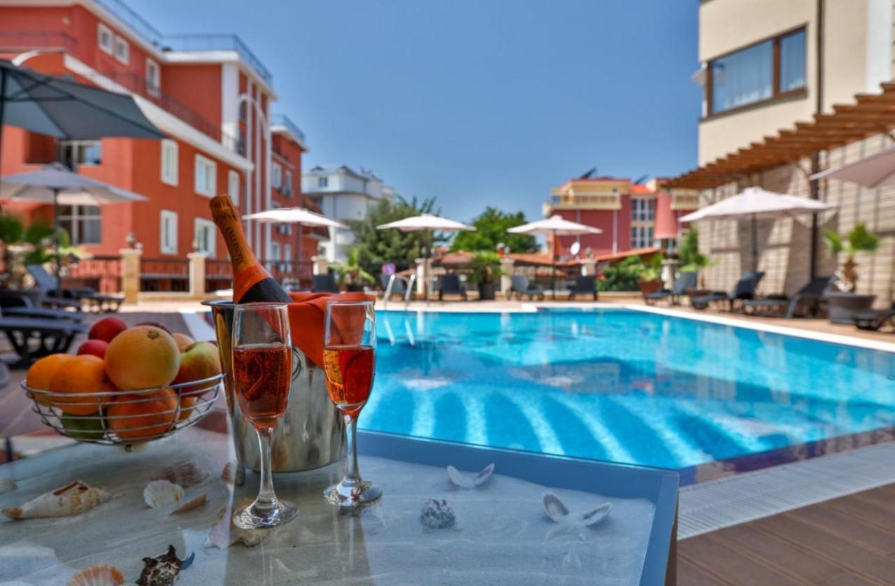 Aparthotel Vip Club Dolphin Coast Slantschew brjag Exterior foto